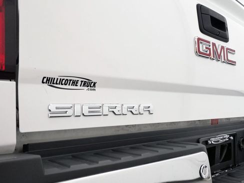 Used 2019 GMC Sierra 3500 4x4 Crew Cab image 9