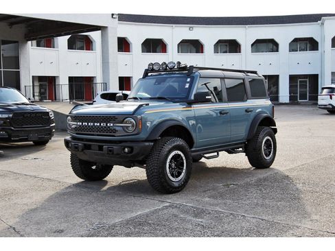 Used 2022 Ford Bronco Badlands AWD/4WD image 3