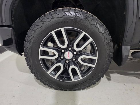 Used 2021 GMC Sierra 1500 AT4 w/ AT4 Value Package image 8