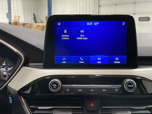 Certified 2021 Ford Escape SE w/ Cold Weather Package image 20