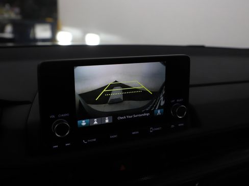 Used 2024 Honda CR-V EX image 21