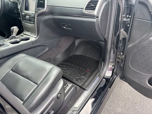 Used 2018 Jeep Grand Cherokee High Altitude AWD/4WD image 23