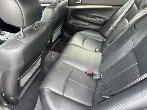 Used 2013 INFINITI G37 Journey w/ Premium Pkg image 21