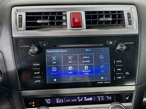 Used 2016 Subaru Outback 2.5i Limited image 14