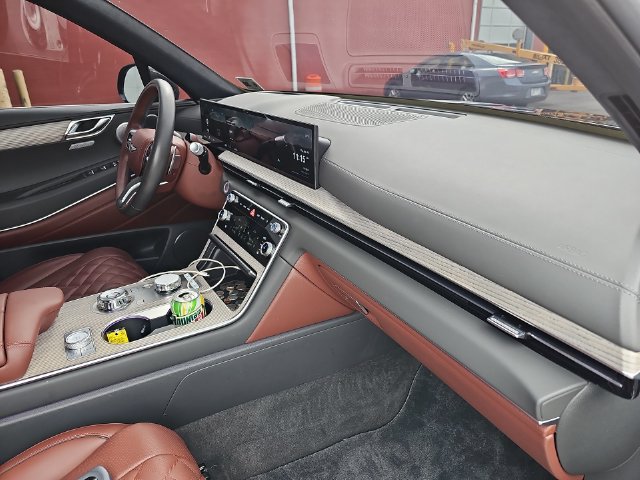 Used 2025 Genesis GV80 3.5T Prestige AWD/4WD image 32