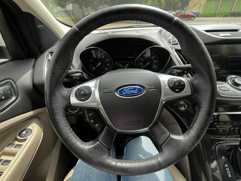 Used 2015 Ford Escape Titanium w/ Equipment Group 301A AWD/4WD image 19