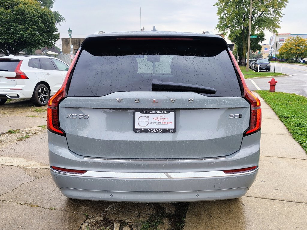 New 2027 Volvo XC90 B5 Core AWD/4WD image 11