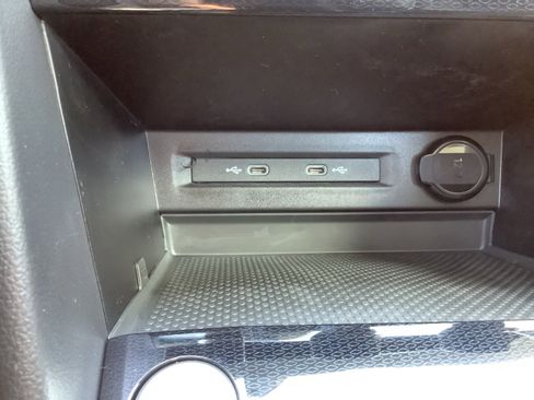 New 2025 Volkswagen Taos S image 21