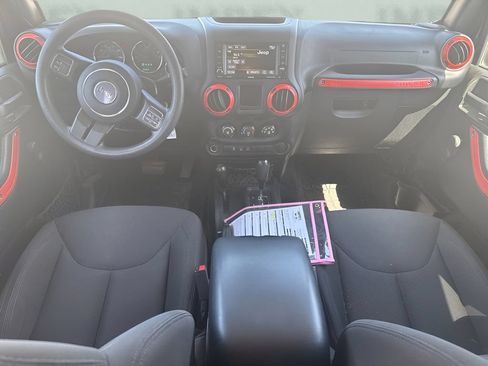 Used 2018 Jeep Wrangler Unlimited Sport AWD/4WD image 10