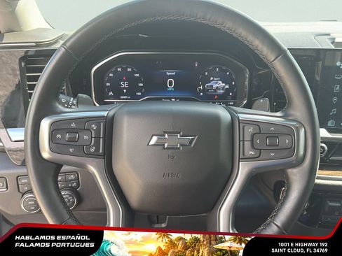 Used 2024 Chevrolet Silverado 1500 LT Trail Boss w/ LT Trail Boss Premium Package AWD/4WD image 19
