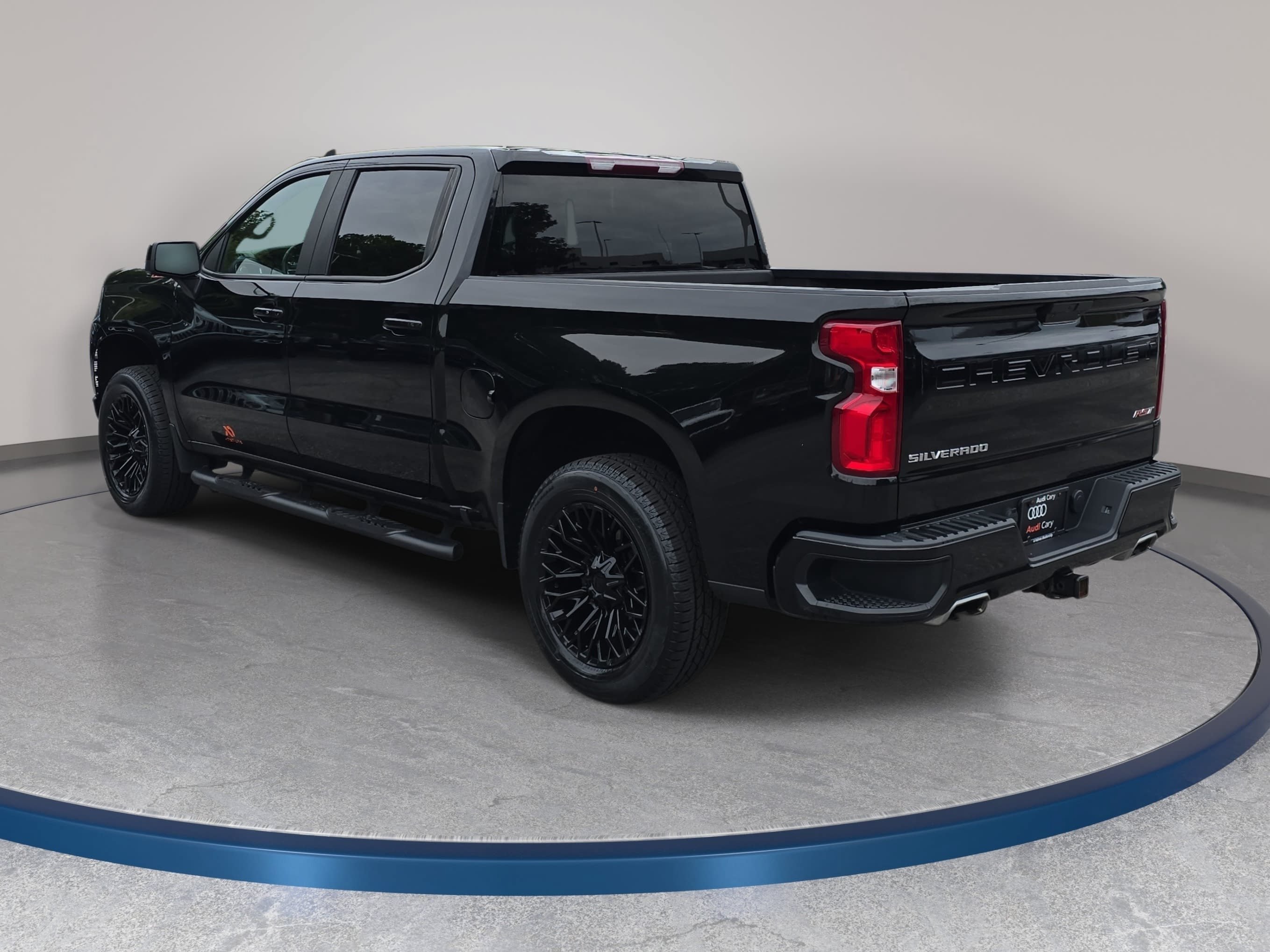 Used 2022 Chevrolet Silverado 1500 RST w/ Z71 Off-Road Package AWD/4WD image 7