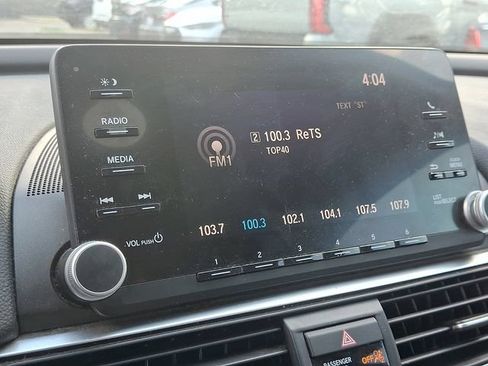 Used 2018 Honda Accord LX image 17