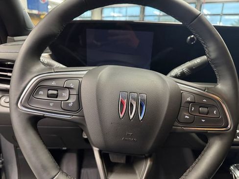 Used 2024 Buick Envista Sport Touring w/ Convenience I Package FWD image 22