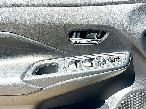 Used 2025 Nissan Versa SV w/ Trunk Package FWD image 16