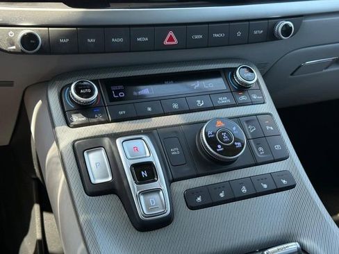 Used 2024 Hyundai Palisade SEL AWD/4WD image 21
