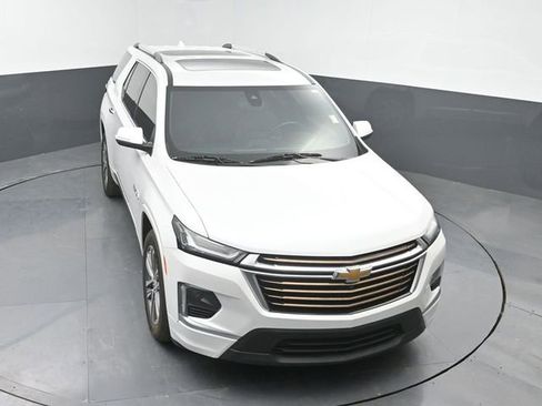 Used 2023 Chevrolet Traverse High Country FWD image 36