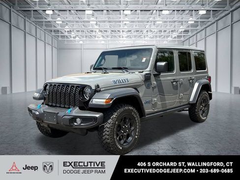 Used 2023 Jeep Wrangler Unlimited w/ Sun & Screen Package AWD/4WD image 1