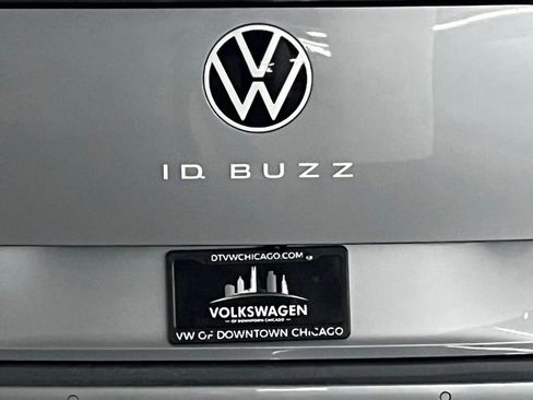 New 2025 Volkswagen ID. Buzz Pro S Plus image 36