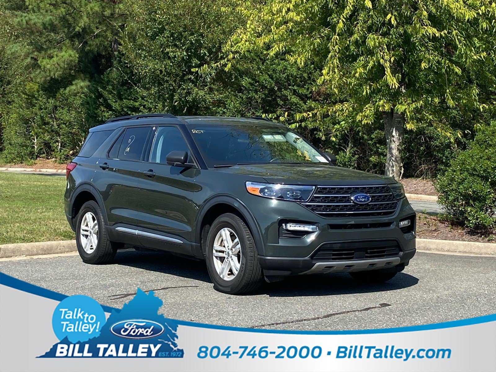 Used 2024 Ford Explorer XLT w/ Equipment Group 202A AWD/4WD image 1