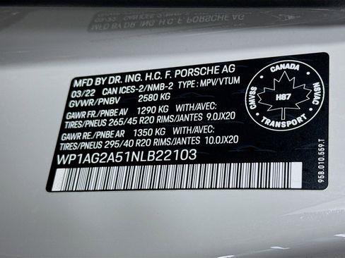 Used 2022 Porsche Macan S w/ Premium Package Plus AWD/4WD image 39