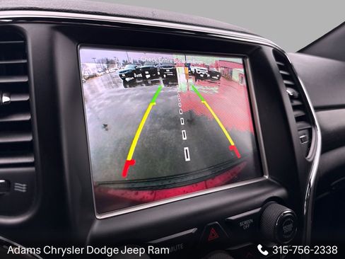 Used 2018 Jeep Grand Cherokee Altitude AWD/4WD image 20