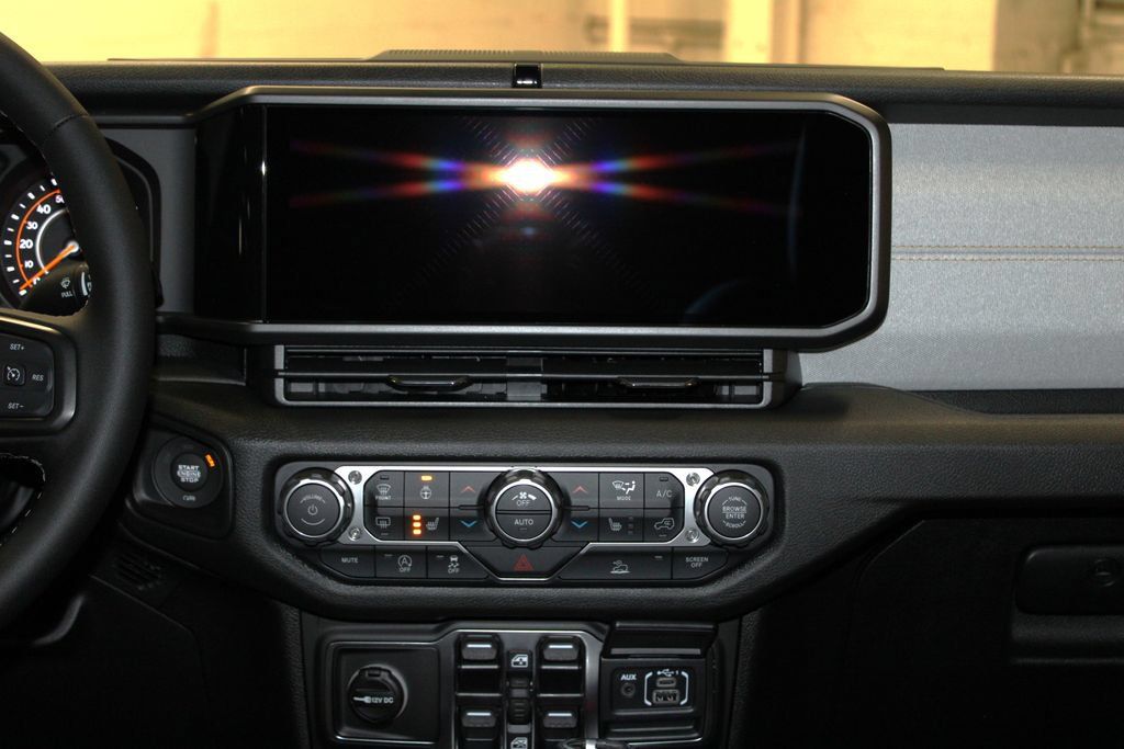 New 2026 Jeep Gladiator Sport AWD/4WD image 13