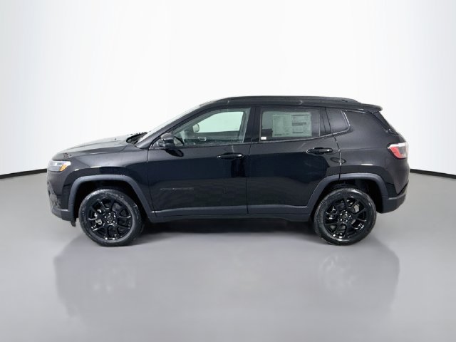 New 2026 Jeep Compass Latitude AWD/4WD image 4
