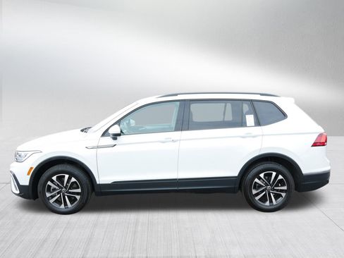 Certified 2024 Volkswagen Tiguan S image 4