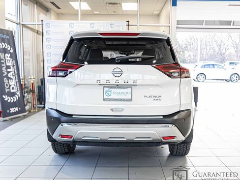 Used 2022 Nissan Rogue Platinum w/ Head-Up Display Package image 13