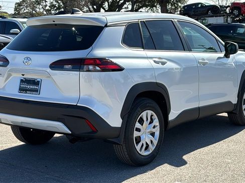 New 2026 Toyota Corolla Cross L image 9