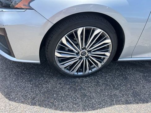 Used 2023 Nissan Altima 2.5 SL image 10