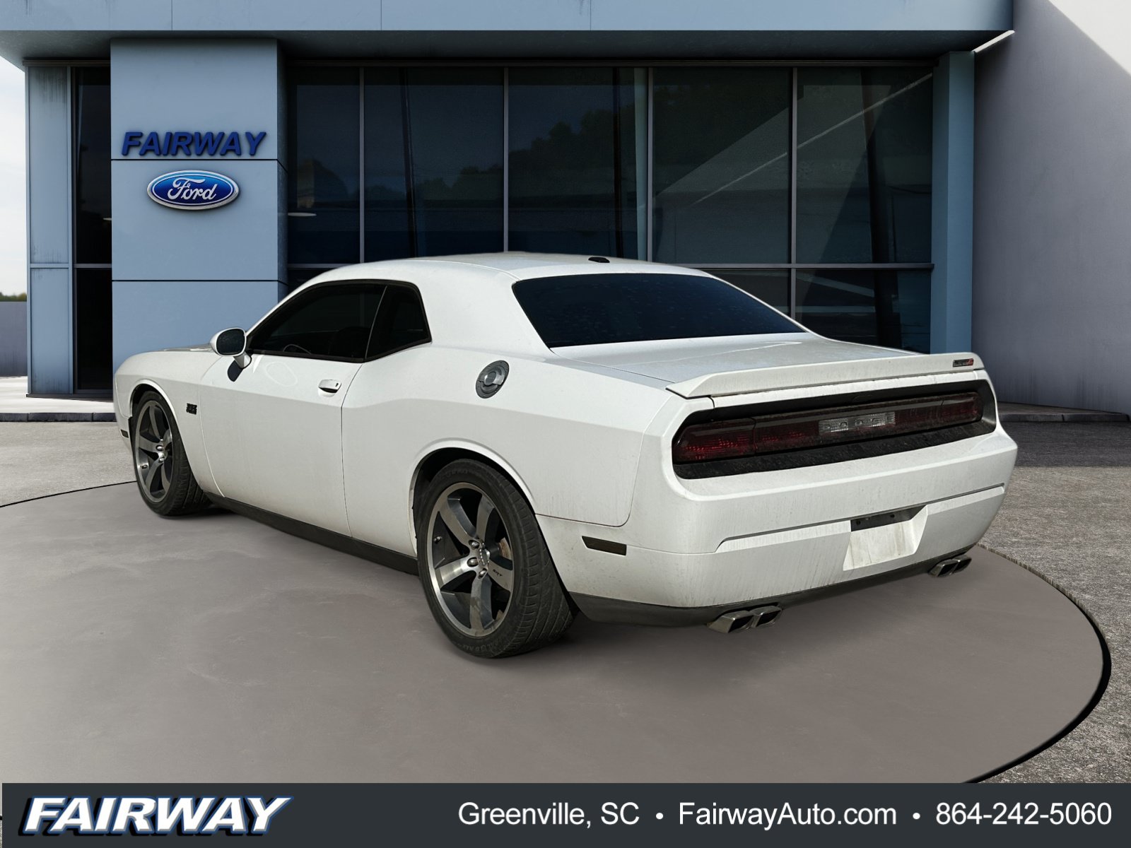 Used 2012 Dodge Challenger SRT8 w/ Premium Sound Group RWD image 4