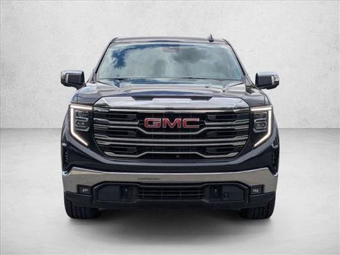 Used 2023 GMC Sierra 1500 SLT w/ SLT Premium Package AWD/4WD image 2