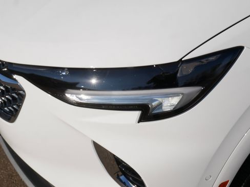 Used 2022 Buick Envision Avenir w/ Technology Package II image 15