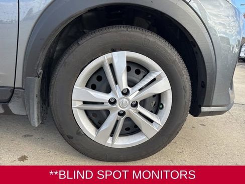 Certified 2025 Nissan Kicks Play S image 10
