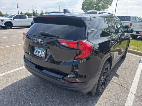 Used 2021 GMC Terrain SLT w/ Infotainment Package II AWD/4WD image 3