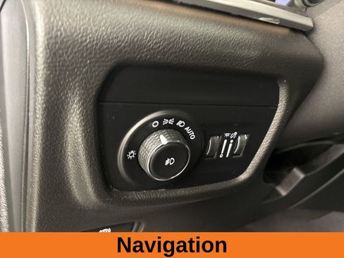 Used 2022 Jeep Grand Cherokee L Limited image 10