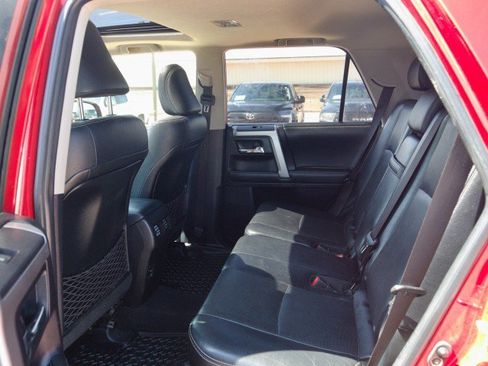 Used 2014 Toyota 4Runner Limited AWD/4WD image 28