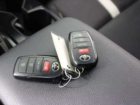 Used 2026 Toyota Camry SE w/ Multimedia Upgrade Package FWD image 23