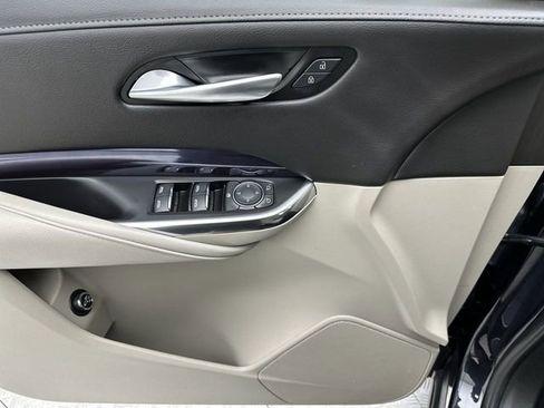 Used 2023 Cadillac XT4 Luxury w/ Cold Weather Package image 15