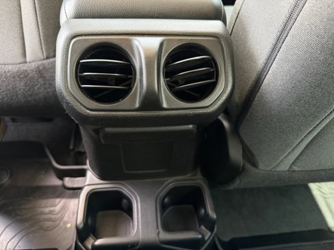 Used 2024 Jeep Wrangler Sport AWD/4WD image 20
