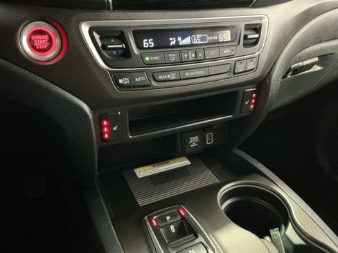 Used 2023 Honda Passport TrailSport image 29