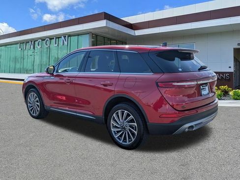 Certified 2025 Lincoln Corsair Reserve FWD image 6