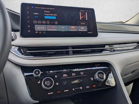 New 2026 INFINITI QX60 Pure image 12