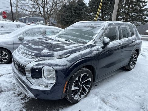 Used 2023 Mitsubishi Outlander SEL image 7