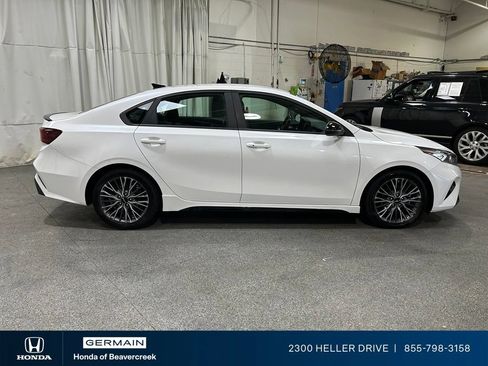 Used 2022 Kia Forte GT-Line FWD image 9