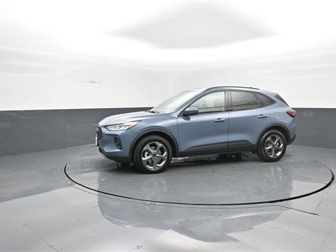 Certified 2025 Ford Escape ST-Line Elite image 4