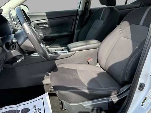 Used 2022 Nissan Sentra SV image 27