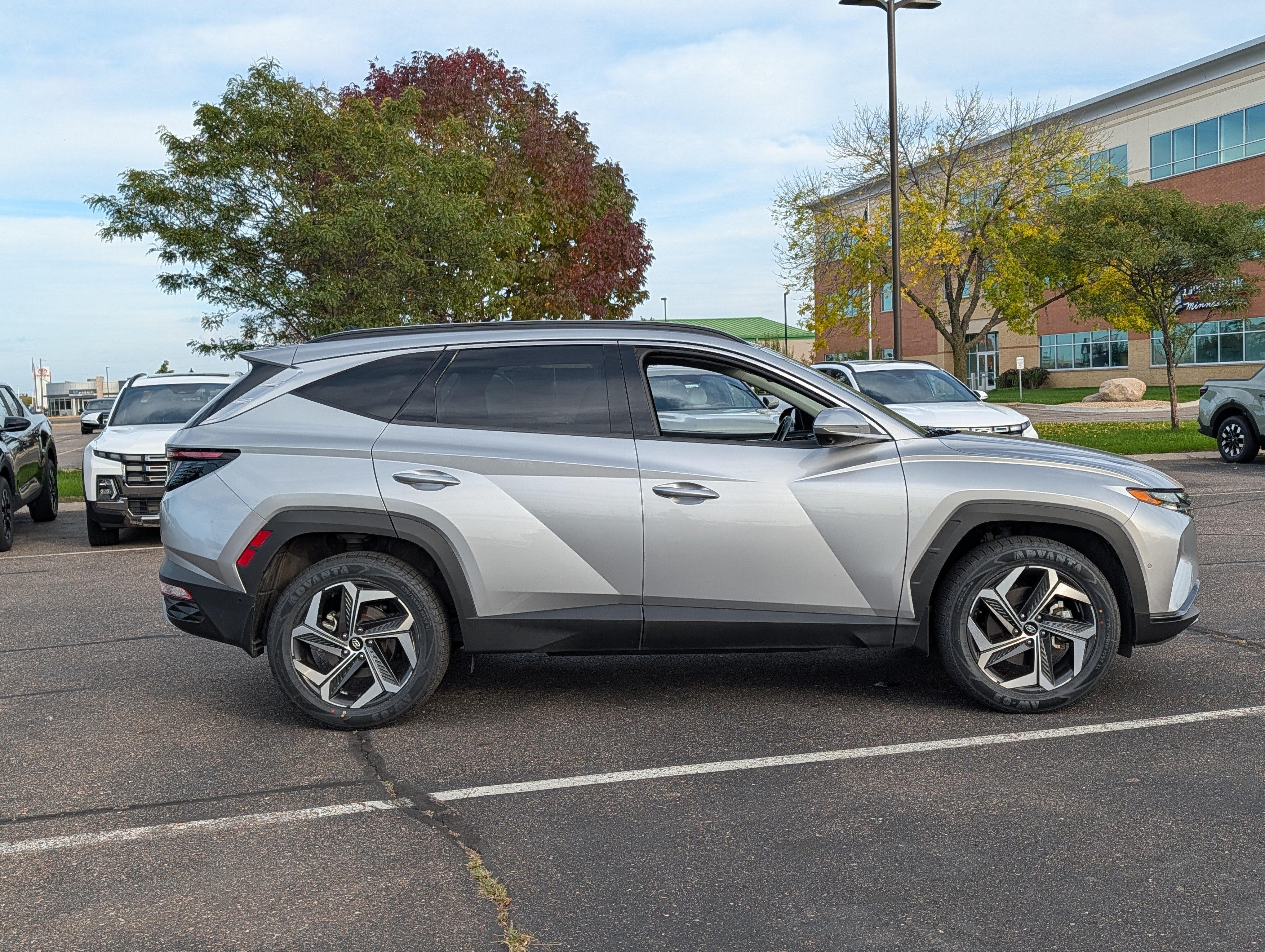 Used 2022 Hyundai Tucson Limited AWD/4WD image 6