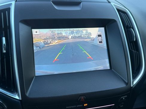 Used 2017 Ford Edge Titanium w/ Equipment Group 301A image 22